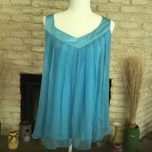 IMAN BEAUTIFUL BLUE TIE BACK TOP